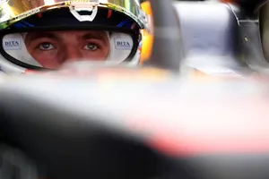 La FIA explica la causa del caótico proceso de sanción a Verstappen