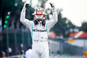 Hamilton: "Llevaba tiempo queriendo ganar aquí, increíble haber aguantado a los Ferrari"