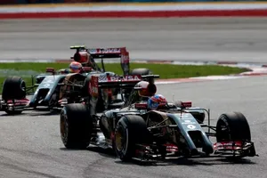 Lotus: ''No tenemos órdenes de equipo, nuestros pilotos son libres de luchar entre ellos''