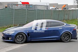 Tesla regresa a Nürburgring para arrebatarle el récord al Porsche Taycan