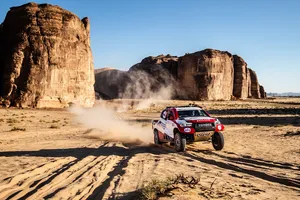 Alonso inicia el Ula Rally: "Es genial competir en Arabia Saudí ahora"