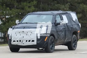 El desarrollo del nuevo Jeep Wagoneer avanza, ¡cazado un prototipo!