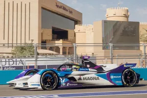 Victoria de Alex Sims en la segunda carrera del ePrix de Ad-Diriyah