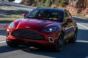 El Aston Martin DBX será electrificado y estrenará una versión híbrida