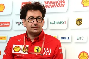 Binotto: "Que Hamilton esté disponible en 2021 sólo puede hacernos felices"