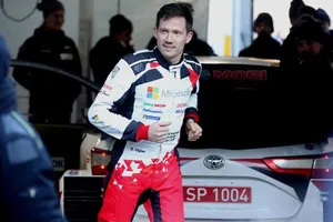 Sébastien Ogier se estrena a los mandos del Toyota Yaris WRC