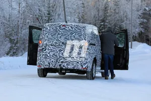 Los prototipos también se averían: estas fotos espía del nuevo Volkswagen Caddy lo demuestran