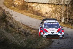 Accidente de Tänak en un Rally de Montecarlo en el que manda Evans