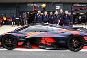 Aston Martin dejará de patrocinar a Red Bull a final de año, pero el Valkyrie no peligra