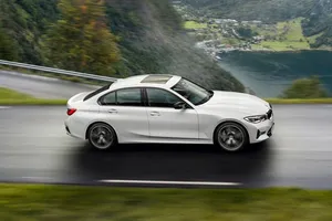 El BMW Serie 3 estrena versión semihíbrida Mild Hybrid