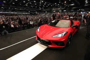 El primer Chevrolet Corvette C8 subastado por 3 millones de dólares