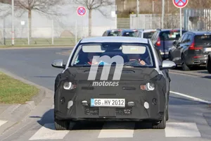 Nuevas fotos espía muestran al Kia Rio facelift continuando sus pruebas en Alemania