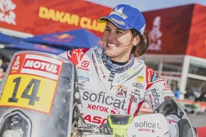 Laia Sanz consigue la cuadratura del círculo en su décimo Dakar