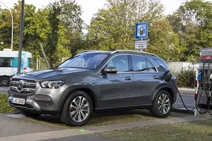 Precio del Mercedes GLE 350 de 4MATIC, un SUV diésel híbrido enchufable