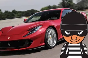 Así están robando Ferraris con una simple 'llamada' a sus propietarios