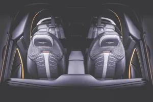 Nuevo teaser del Bentley Mulliner Bacalar confirma un interior biplaza