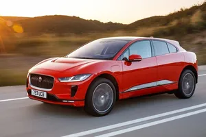 Los precios del Jaguar I-Pace se ajustan, ahora es más asequible