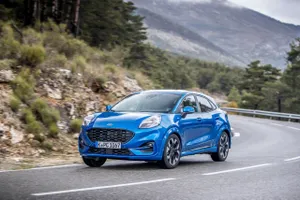 España - Enero 2020: El Ford Puma arranca con fuerza