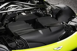 Aston Martin dejará de usar un motor V8, seguro que adivinas por qué...