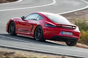 Los futuros Porsche 718 Cayman y 718 Boxster serán eléctricos pero no antes de 2023