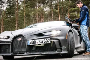 Bugatti no para los trabajos de desarrollo con prototipos de los Chiron y Divo