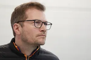 Seidl habla sobre cómo deberá afrontar McLaren el cambio a motor Mercedes