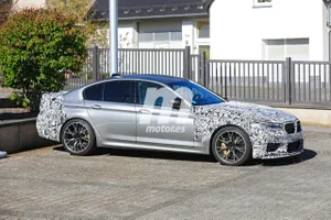 El prototipo del nuevo BMW M5 CS 2021 aparece ya en forma de producción