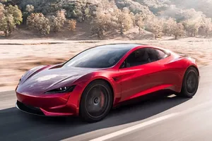Tesla Roadster: Elon Musk confirma un gran retraso para el deportivo