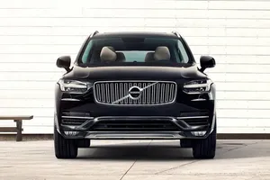 Volvo XC100, un SUV eléctrico y de lujo con un interior de cuatro plazas