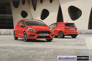 Ford Fiesta Van, llega la tecnología híbrida EcoBoost al utilitario comercial