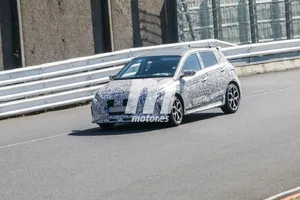 El nuevo Hyundai i20 N 2021 vuela en el asfalto de Nürburgring