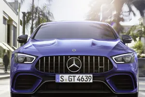 Mercedes-AMG GT 4 Puertas Coupé, la berlina deportiva estrena novedades