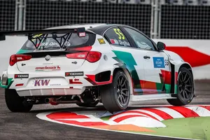 Romeo Ferraris valora sumarse al WTCR con su calendario compacto