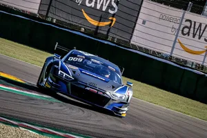 El Audi #66 de Attempto Racing se lleva la pole de las 3 Horas de Imola