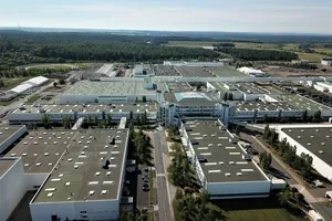 Daimler piensa deshacerse de la fábrica de smart en Hambach
