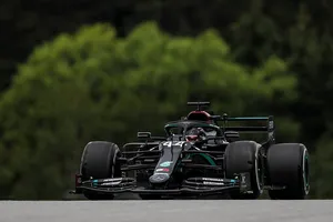 Hamilton y Bottas, los más rápidos en el ansiado regreso de la Fórmula 1