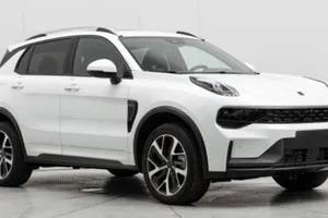 El nuevo Lynk & Co 01 2021, el SUV chino que llegará a Europa, cazado al desnudo