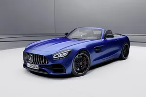 Mercedes-AMG aumenta las prestaciones de los GT Coupé y GT Roadster 2021
