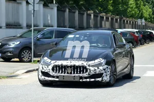 Nuevas fotos espías muestran al Maserati Ghibli Facelift camuflado