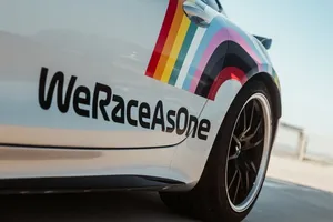 El Mercedes AMG GT-R de la F1 estrena decoración #WeRaceAsOne