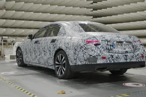 Los prototipos del nuevo Mercedes Clase S 2021 se destapan en un nuevo vídeo espía