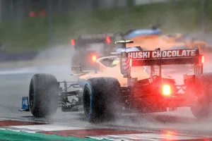 Seidl se rinde ante Sainz y el resto del equipo McLaren: «Estoy impresionado»