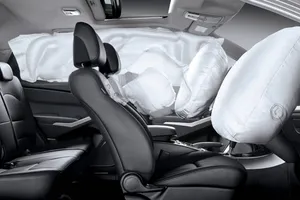 ¿A qué velocidad salta el airbag?