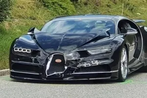 Bugatti y Porsche, protagonistas de un accidente muy caro [con vídeo]