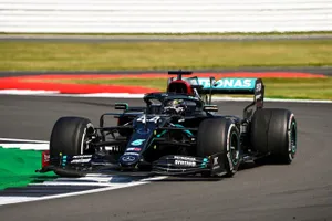 Mercedes: desde neumáticos «como globos» hasta... ¿una amenaza velada contra Pirelli?
