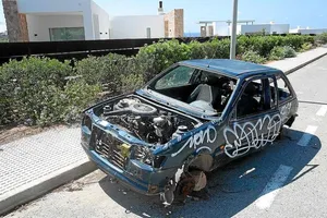 ¿De cuánto es la multa por el abandono de un coche?