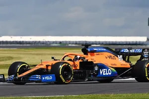 Sainz confirma el salto de McLaren: «El MCL35 iba mejor que en otros Grandes Premios»