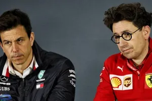 Wolff no da nombres, pero cada vez disimula peor su animadversión por Binotto