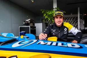 El Alonso más implicado: «Tengo un garaje remoto en casa para seguir a Renault»