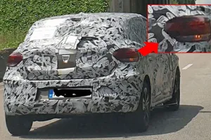 Los faros traseros del nuevo Dacia Sandero 2021 al descubierto en estas fotos espía